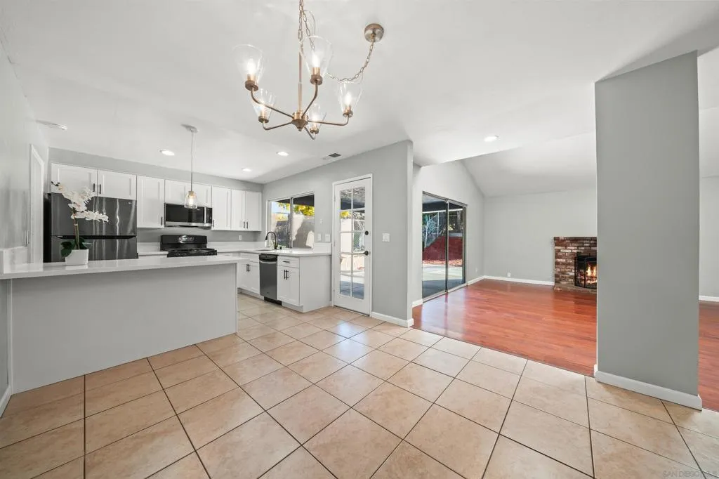 27485 Bancroft Way, Hemet, California 92544 home-pic-9